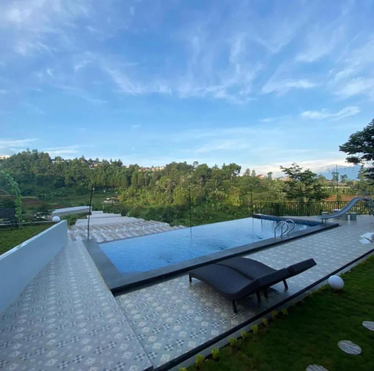 Villa Kuta Puncak Cilama ภายนอก รูปภาพ